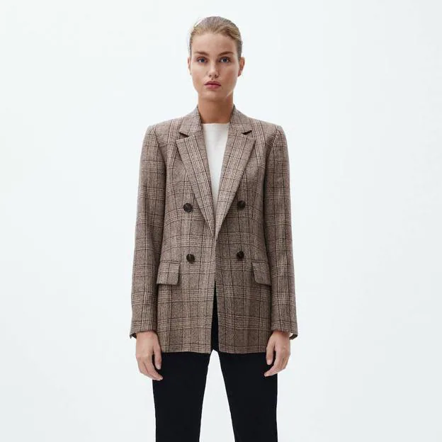 Las lana sofisticadas, básicas y cálidas que necesitas en tus looks de oficina este invierno en Massimo Dutti | Mujer Hoy