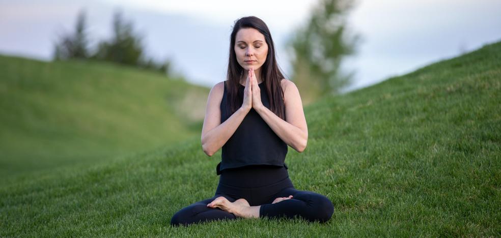 El yoga reduce los dolores de cabeza