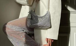 Los bonitos bolsos de Mango de brillantes que imitan a unos de lujo y que son perfectos (y baratos) para un look de fiesta o de diario