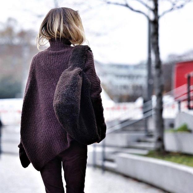 Los bolsos que van a triunfar este invierno son de pelo o de borreguillo y hemos encontrado los más bonitos del low cost