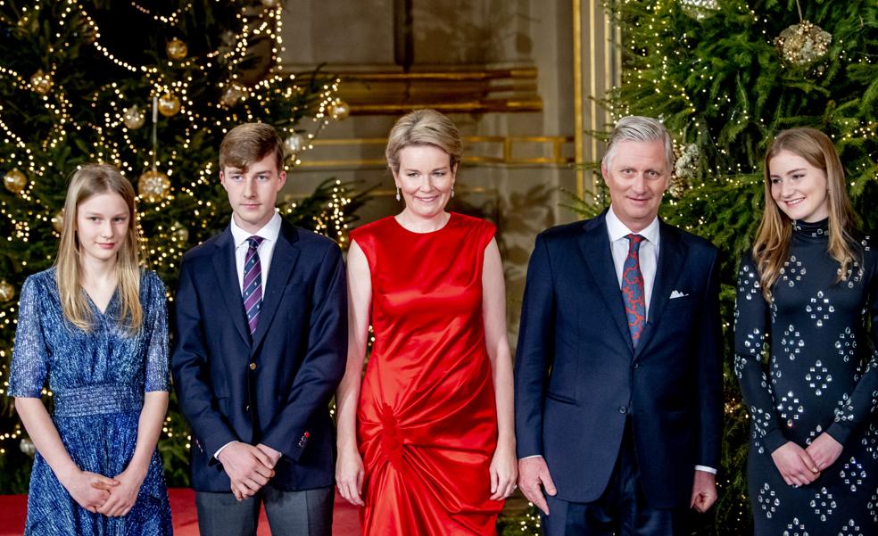 El elegantísimo look de la princesa Elisabeth de Bélgica con el que ha hecho sombra a su madre la reina Matilde y se ha colocado entre las royals mejor vestidas