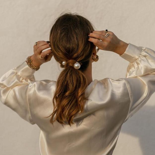 Cinco champús con agua de arroz: el mejor truco viral para una melena sana y brillante que recomiendan los expertos