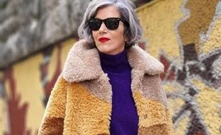 Necesitamos este abrigo de Bershka rebajadísimo que es muy original y perfecto para completar los looks que rejuvenecen a los 50