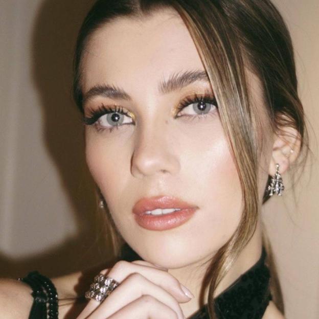 Esta es la base de maquillaje super rebajada efecto filtro perfeccionador que necesitan las pieles maduras porque difumina arrugas y deja un cutis resplandeciente