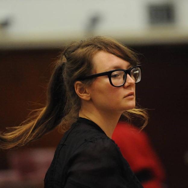 Anna Delvey, una estafadora en la era de Instagram: se hizo pasar por una rica heredera y se ha convertido en antiheroína de una serie
