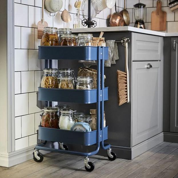 La compra deco de la semana es este mueble auxiliar multiusos baratísimo de IKEA o Primark Home que arrasa en Instagram y no deja de agotarse porque sirve para todo