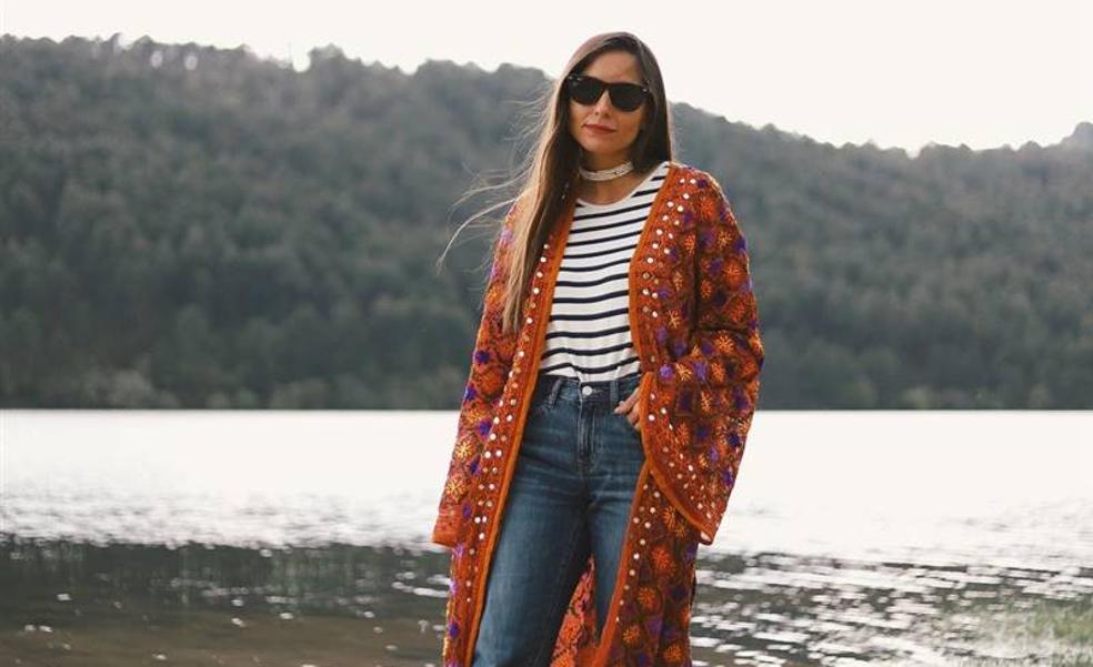 La mejor compra de la semana es este kimono de Sfera de nueva colección que es una maravilla y que hará que tus looks parezcan de lujo