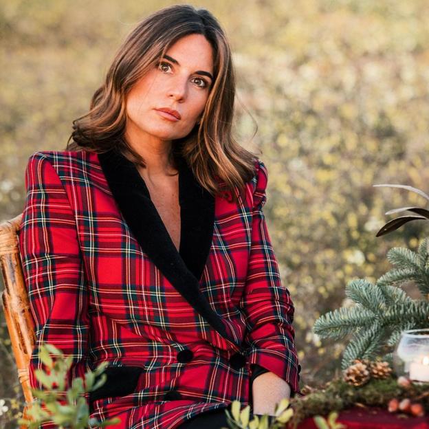 Necesitamos los zapatos de tacón cómodo de Lourdes Montes: made in Spain, pegan con todo y son muy ponibles