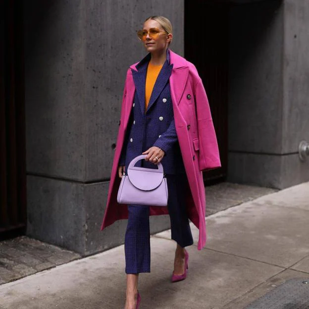 despierta Comprimir Salida Un abrigo rosa es la clave para copiar el look de influencer más  favorecedor del invierno | Mujer Hoy