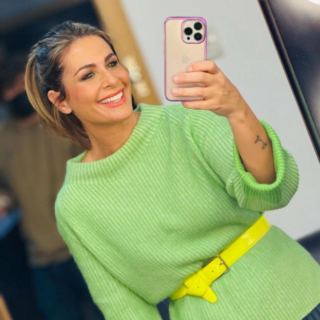 Nuria Roca ha triunfado en Instagram con el vestido más ponible que sienta bien a todas las tallas