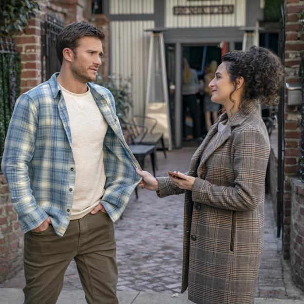 Scott Eastwood y Jenny Slate en Quiero que vuelvas.