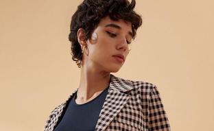 El conjunto baratísimo de Primark de blazer y falda muy ponible y favorecedor que estiliza y sienta de maravilla