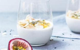 Es mejor tomar kéfir o yogur: la ciencia explica cuál de los dos es más probiótico y saludable