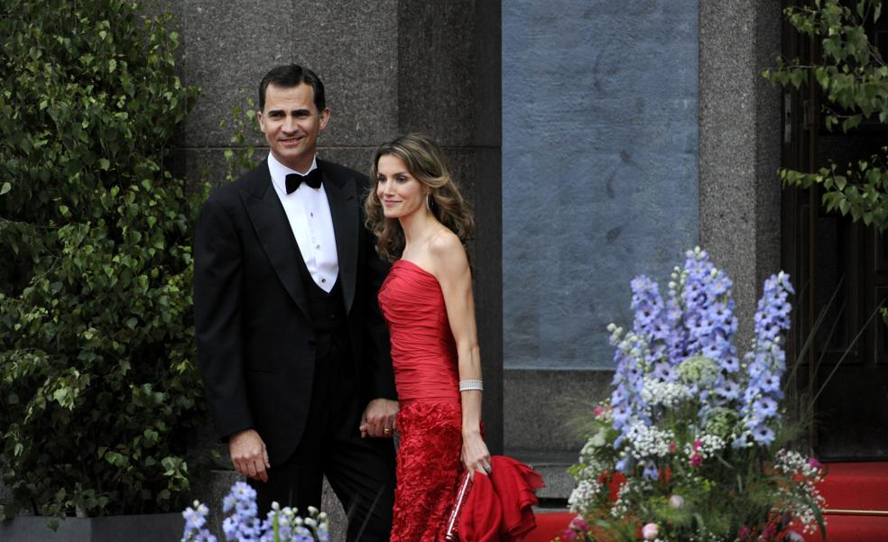 Por qué Letizia Ortiz ya no viste de Felipe Varela: las claves de una relación que se rompió cuando se convirtió en reina