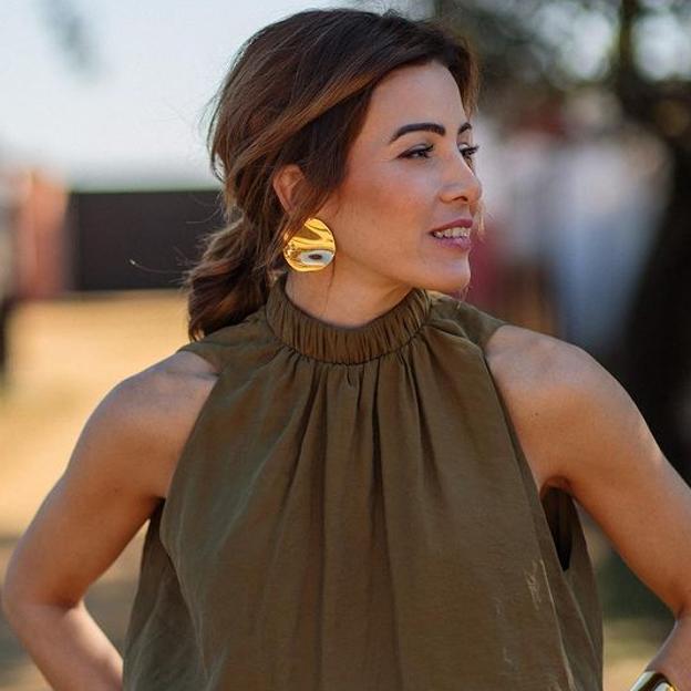 Virginia Troconis tiene el jersey de Zara más rejuvenecedor del momento y es perfecto para combinar con vaqueros en primavera