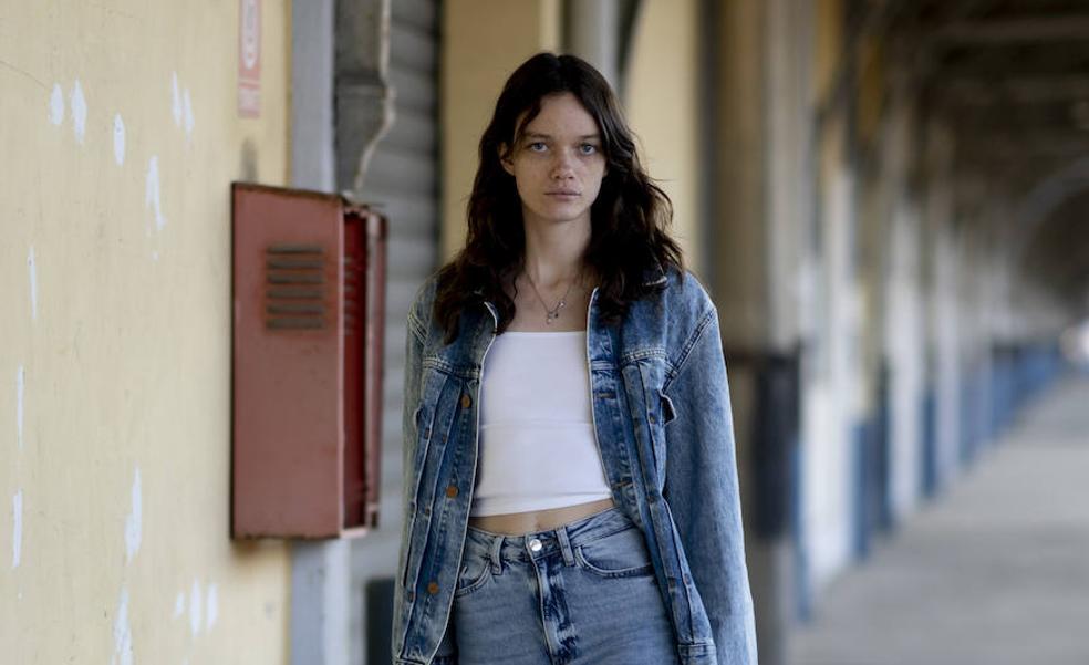 La nueva colección de Stradivarius trae las prendas denim más versátiles de la temporada