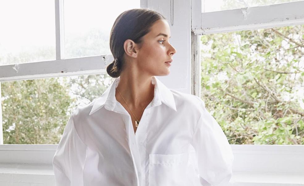 Esta es la camisa blanca básica de algodón más sofisticada de la primavera y está a punto de agotarse en Oysho