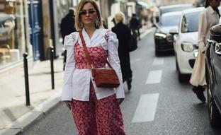 El flechazo del día es este pantalón y vestido estampado de flores que rejuvenece a los 40