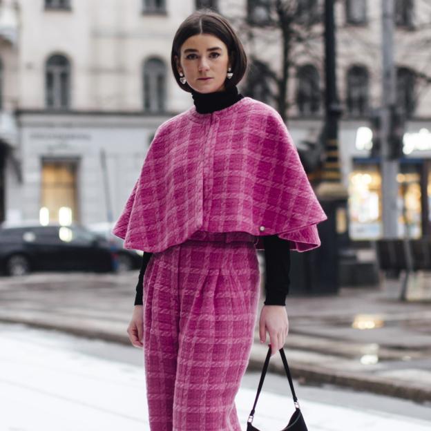 Rosa, azul o estampado: este conjunto de punto de Sfera baratísimo es el look cómodo con el que arrasar en primavera 