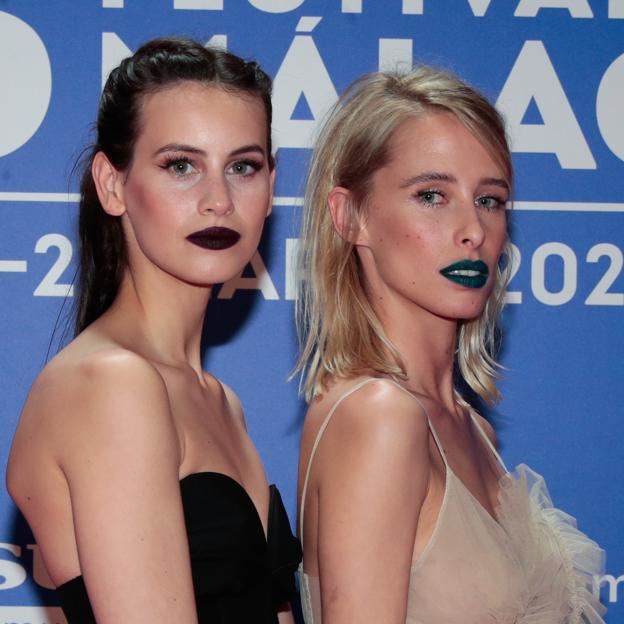 Labial oscuro, el truco de maquillaje tendencia (y antiedad) que ha arrasado entre las famosas en la alfombra roja del Festival de Málaga