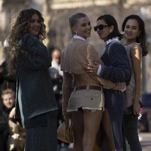 Los jerséis que te van a solucionar tus looks de entretiempo son baratos, muy favorecedores, quedan genial con vaqueros y son un fondo de armario imprescindible