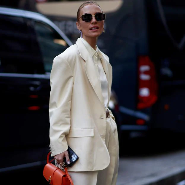 combinación demoler exprimir La blazer de Oysho con protección solar es la prenda para toda la vida más  elegante y sorprendente | Mujer Hoy