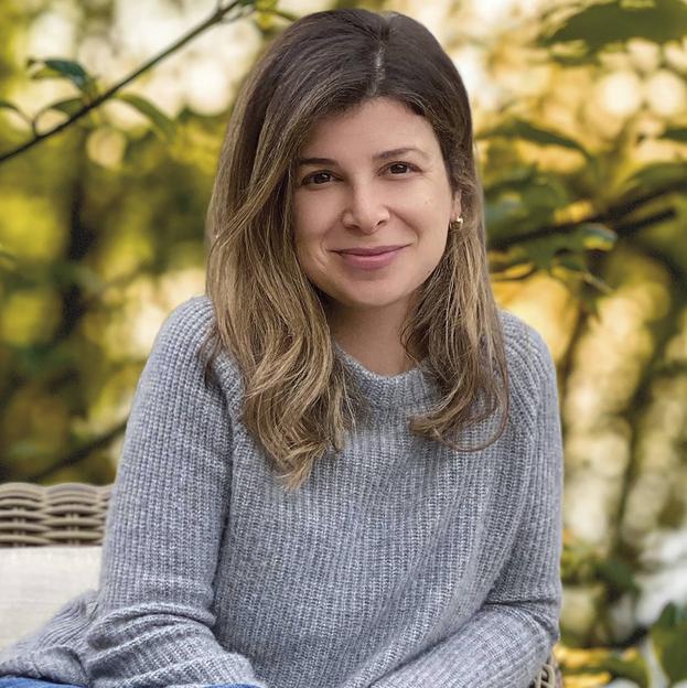 La escritora estadounidense Laura Dave publica 'Lo último que me dijo' y nos adentramos en su mundo