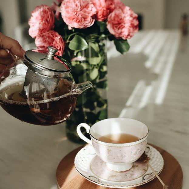Té de rosas, la infusión que deberías tomar cada noche para acelerar tu metabolismo y adelgazar