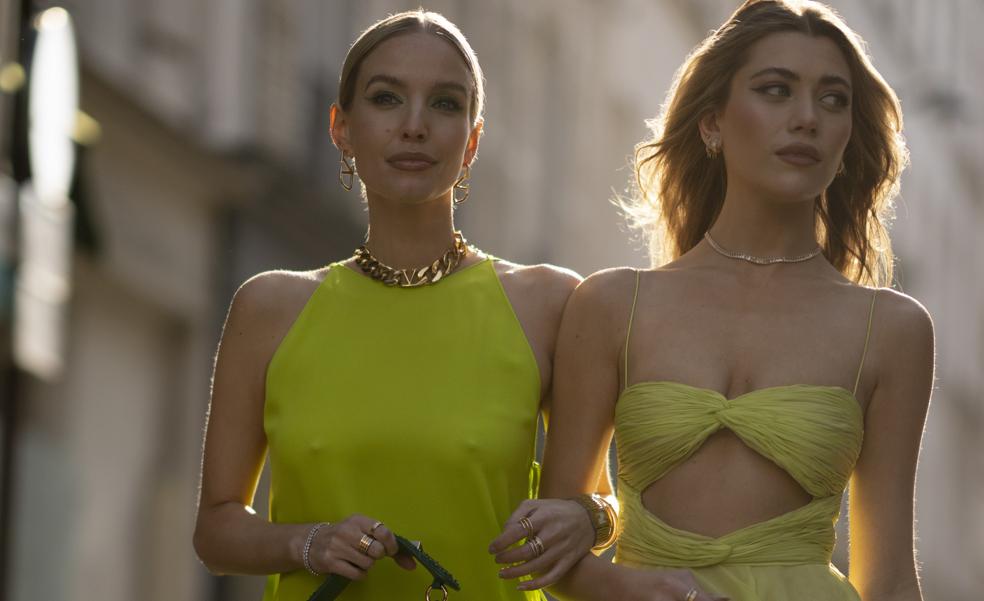 El vestido de Sfera que se ha agotado en horas: cuesta 18 euros, es original, ponible y muy fresquito