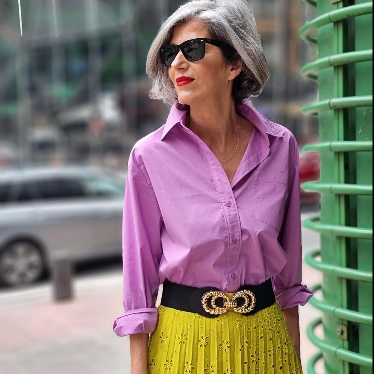 Hito Hundimiento Credencial Flechazo por esta original falda midi plisada y con bordados de Zara que  rejuvenece a los 50 y que es perfecta para primavera | Mujer Hoy