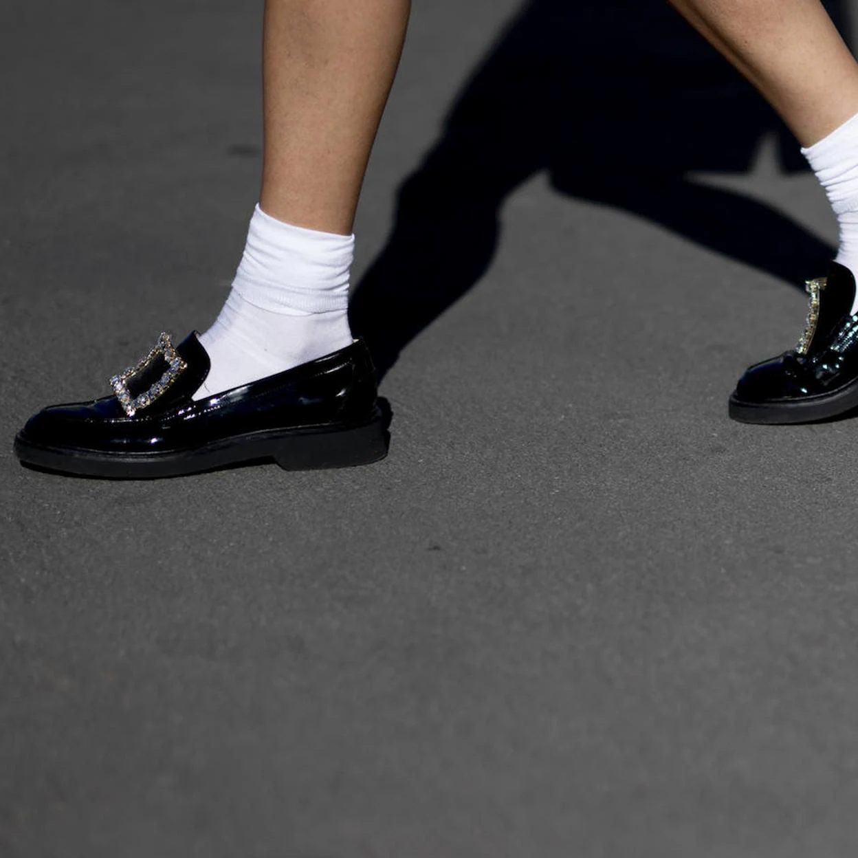 Zapatos Mocasines H&M Mocasines crema-negro estampado a rayas look casual 