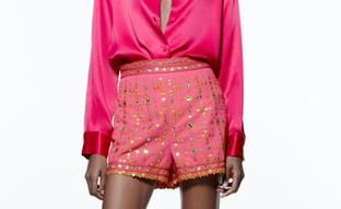 Los shorts fucsias con bordados y lentejuelas que se van a convertir en la nueva prenda viral de Zara porque ya ha conquistado a las influencers