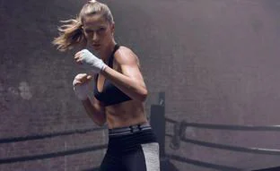 Cardio kick boxing para principiantes: cómo empezar a hacer el mejor ejercicio para quemar grasas, tonificar músculos y mejorar tu autoestima