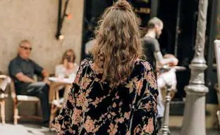 Este kimono de Zara super versátil es la única tendencia en la que queremos invertir ya mismo