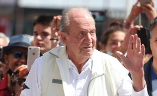 Las claves de la vuelta del rey Juan Carlos I a Sanxenxo (y a España): recuerdos de su infancia, pasión por la navegación y el reencuentro con su nieto Pablo