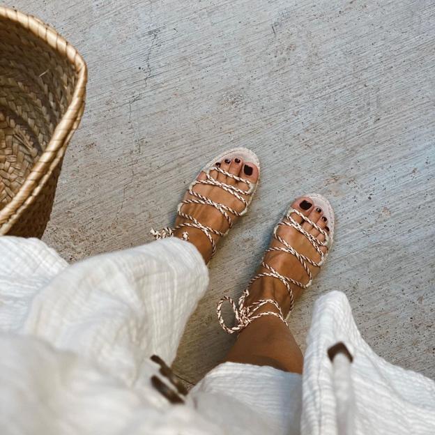 Estas sandalias planas de Mango Outlet serán próxima compra del verano | Mujer Hoy