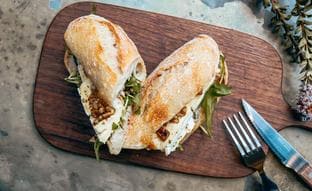 Bocatas: arte entre dos panes, el recetario que necesitas para llevar tus bocadillos y sándwiches a otro nivel