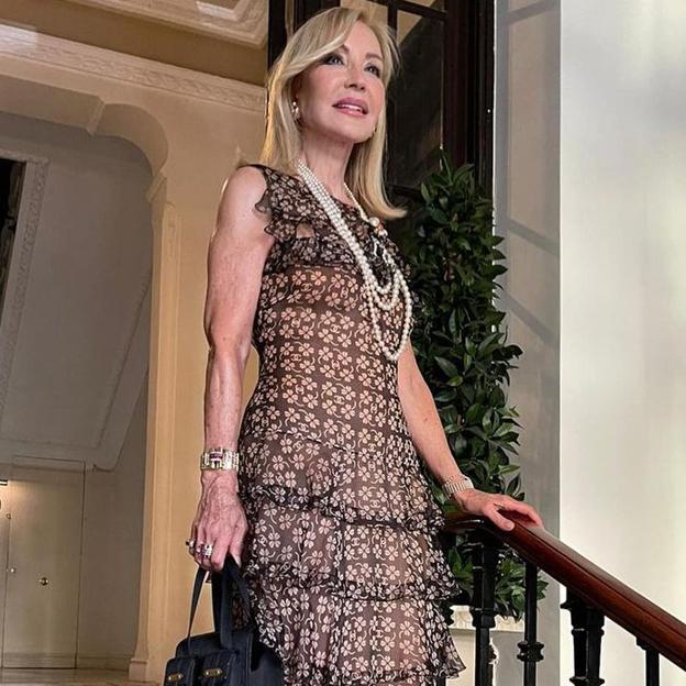 Midi, croché y flores: así es el precioso vestido que todas quieren copiar a Carmen Lomana porque queda de maravilla y quita años