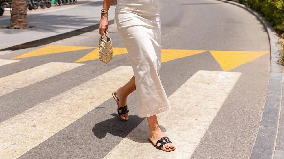 Jarra Instalar en pc Comprimido Las sandalias planas destalonadas que necesitas este verano para ir cómoda  y a la moda a precio low cost | Mujer Hoy