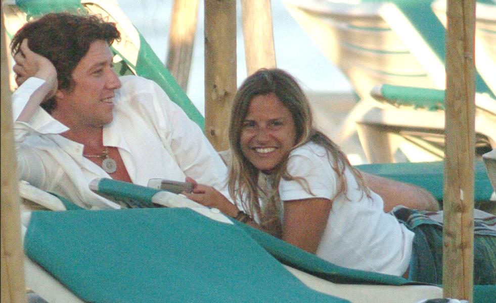 El verano que Nicolás Vallejo-Nágera y Eugenia Martínez de Irujo fueron la pareja más cool de Marbella (hasta que él vendió la exclusiva)