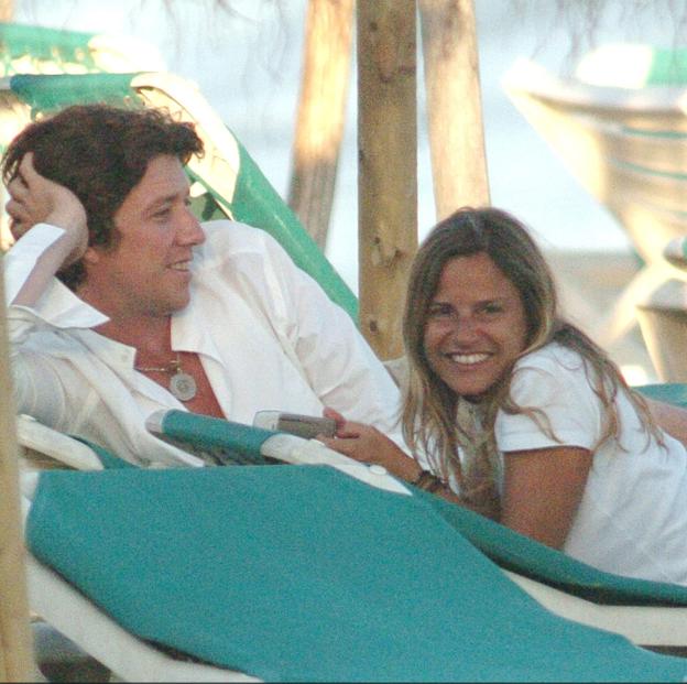 El verano que Nicolás Vallejo-Nágera y Eugenia Martínez de Irujo fueron la pareja más cool de Marbella (hasta que él vendió la exclusiva)
