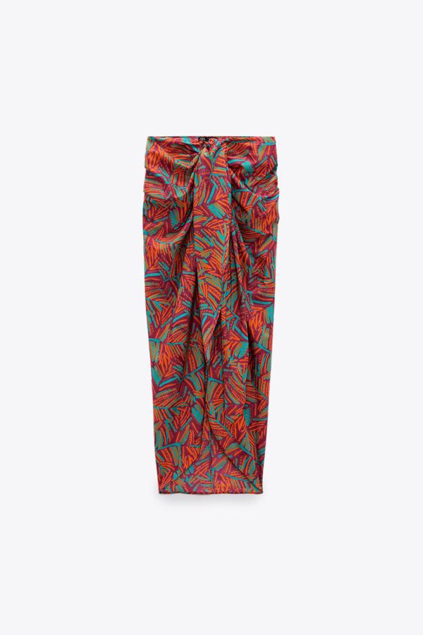 Combina estas 10 faldas pareo con sandalias en la playa o con tacones para salir a cenar