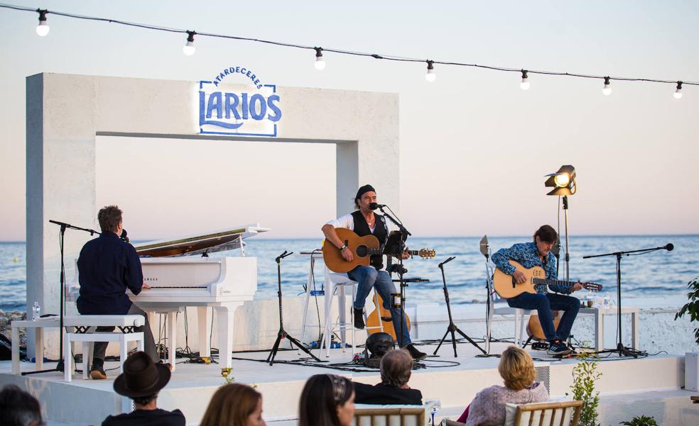 Conciertos, una buena copa y los atardeceres más bonitos de España: este es el mejor plan del verano