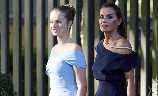 La estrategia de la reina Letizia para que conozcamos a la princesa Leonor: vida privada y escolar blindada y fotos solo de la agenda oficial