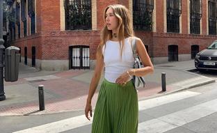 Tres pantalones verdes super fresquitos para llevar el look que adoran las influencers con top básico blanco