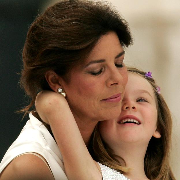 Sabemos cómo se llevan (de verdad) Alexandra de Hannover y sus hermanastros Andrea, Pierre y Carlota Casiraghi