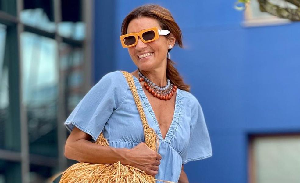 Ficha el vestido vaquero de Primark cómodo y fresquito que rejuvenece a los 50 y tienen las influencers