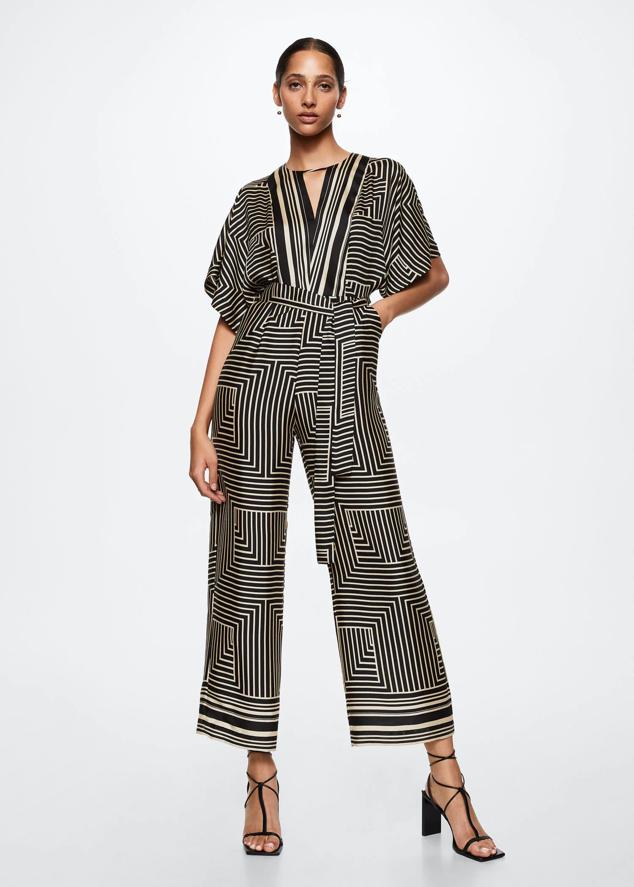 Si buscas un mono que rejuvenezca y estilice a partir de los 50, necesitas los estampados más bonitos de la temporada