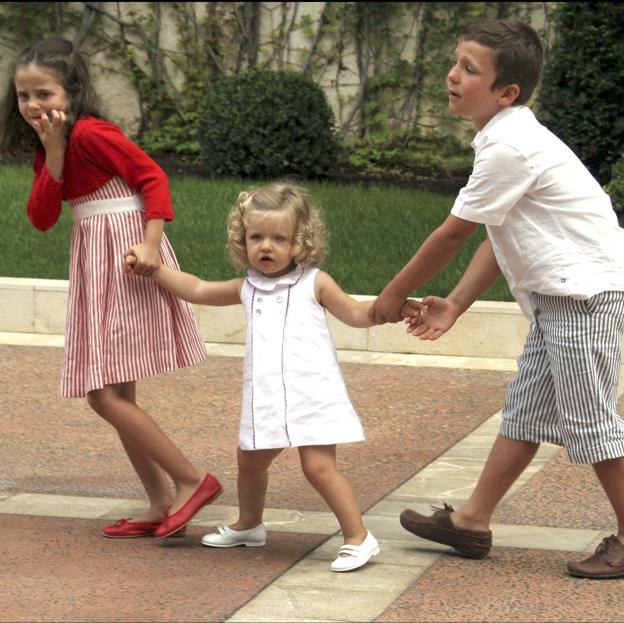 Victoria Federica, la princesa Leonor y Felipe Juan Froilán de niños