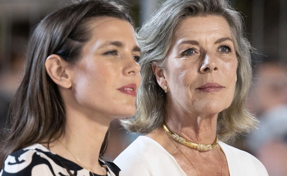 El vestido de Carolina de Mónaco que se ha puesto Carlota Casiraghi: copiamos en Zara este look royal tan favorecedor